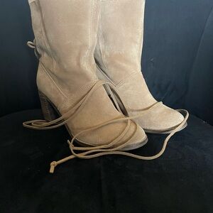 Toms Women's Tan Heeled Boots